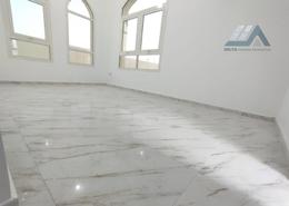 صورةغرفة فارغة لـ: Studio - 1 حمام للكراء في مدينة زايد (مدينة خليفة ج) - مدينة خليفة - أبوظبي, صورة 1
