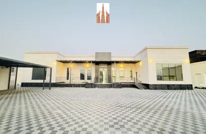 Villa - 5 Bedrooms for rent in Al Suyoh - Sharjah