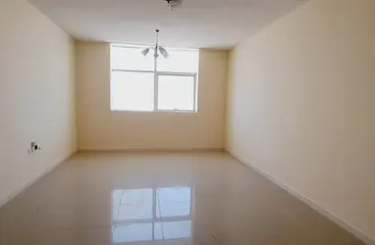 Apartment - 3 Bedrooms - 3 Bathrooms for rent in Al Khan Lagoon - Al Khan - Sharjah