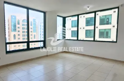 Apartment - 2 Bedrooms - 2 Bathrooms for rent in Liwa Centre Towers - Hamdan Street - Abu Dhabi
