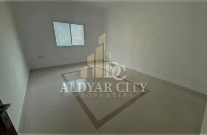 Apartment - 2 Bedrooms - 3 Bathrooms for rent in Al Rumailah building - Al Rumailah 2 - Al Rumaila - Ajman