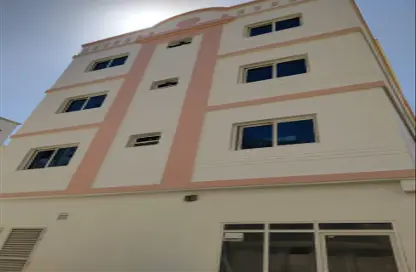 عمارة بالكامل - استوديو - 8 حمامات للبيع في البطينة - الشارقة