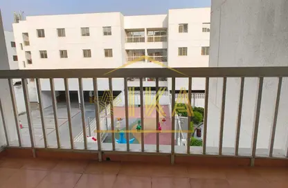 Apartment - 2 Bedrooms - 2 Bathrooms for rent in Al Kifaf Apartments - Al Karama - Dubai
