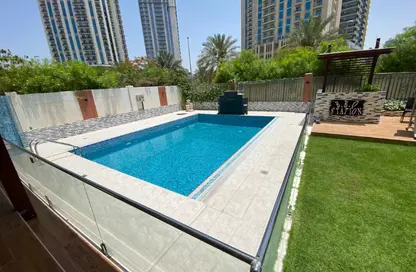 Villa - 4 Bedrooms - 5 Bathrooms for sale in Circle Villas - Jumeirah Village Circle - Dubai