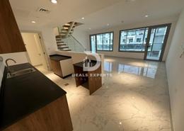 Apartment - 3 bedrooms - 4 bathrooms for sale in Oasis 1 - Oasis Residences - Masdar City - Abu Dhabi