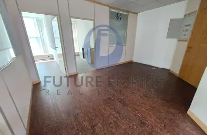 Office Space - Studio - 1 Bathroom for rent in Mankhool - Bur Dubai - Dubai