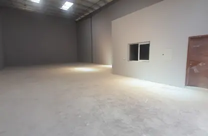 Warehouse - Studio - 1 Bathroom for rent in Al Sajaa S - Al Sajaa - Sharjah