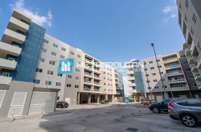 Apartment - 1 Bedroom - 2 Bathrooms for sale in Tower 44 - Al Reef Downtown - Al Reef - Abu Dhabi