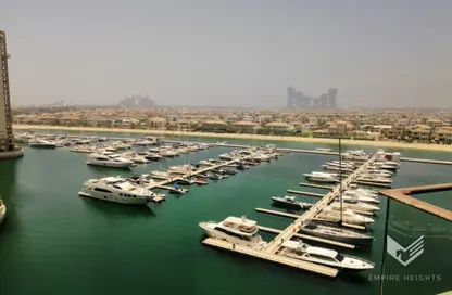 Apartment - 3 Bedrooms - 3 Bathrooms for rent in Emerald - Tiara Residences - Palm Jumeirah - Dubai