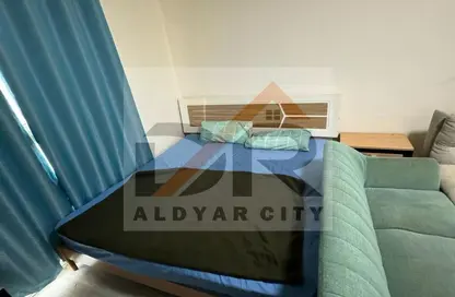 شقة - 1 حمام للايجار في مساكن كورنيش عجمان - طريق كورنيش عجمان - عجمان