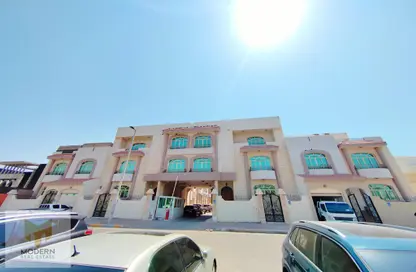 Villa - 5 Bedrooms - 6 Bathrooms for rent in Al Musalla Area - Al Karamah - Abu Dhabi