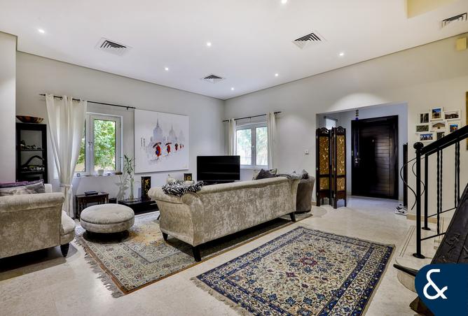 15272010 - Property Image 2