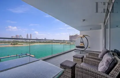 Apartment - 1 Bedroom - 2 Bathrooms for sale in Azure Residences - Palm Jumeirah - Dubai