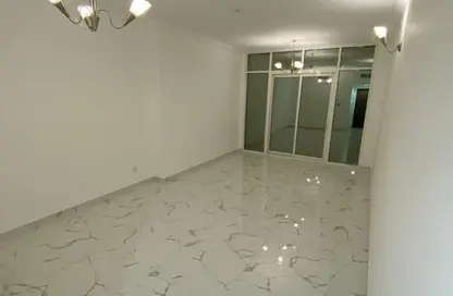 Apartment - 2 Bedrooms - 3 Bathrooms for sale in Oasis Tower - Al Rashidiya 1 - Al Rashidiya - Ajman