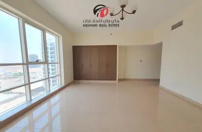 Apartment - 2 Bedrooms - 3 Bathrooms for rent in 4Direction Residence 1 - Dubai Residence Complex - Dubai