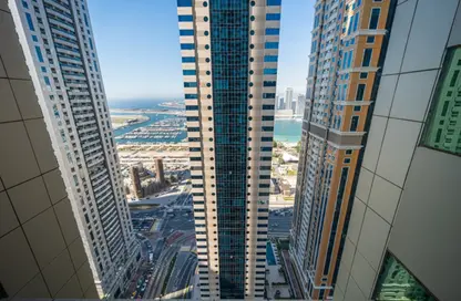 Apartment - 1 Bedroom - 2 Bathrooms for rent in Marina Pinnacle - Dubai Marina - Dubai