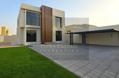 Villa - 4 Bedrooms - 5 Bathrooms for rent in Al Aweer 1 - Al Aweer - Dubai