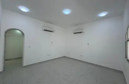 Apartment - 2 Bedrooms - 2 Bathrooms for rent in Madinat Al Riyad - Abu Dhabi