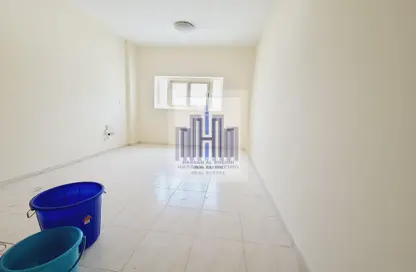 Apartment - Studio - 1 Bathroom for rent in Muwailih Building - Muwaileh - Sharjah