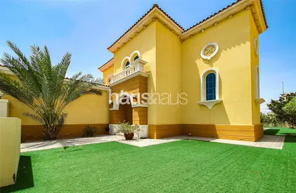Villa - 3 Bedrooms - 5 Bathrooms for rent in District 7 - Jumeirah Park - Dubai