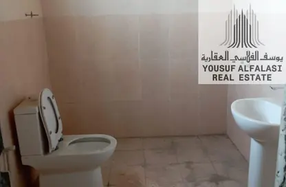 مستودع - استوديو - 1 حمام للايجار في أم الثعوب - أم القيوين
