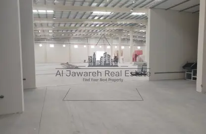 Warehouse - Studio - 5 Bathrooms for rent in New industrial area - Ajman