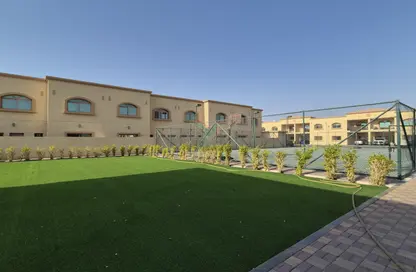 Villa - 4 Bedrooms - 4 Bathrooms for rent in Al Dafeinah - Asharej - Al Ain