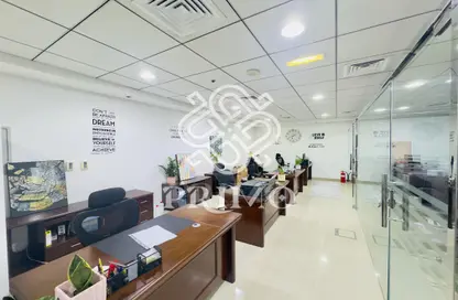 Office Space - Studio - 1 Bathroom for rent in The Burlington - Business Bay - Dubai