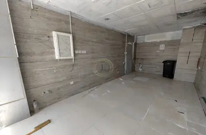 Shop - Studio - 1 Bathroom for rent in Khalifa Street - Central District - Al Ain