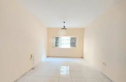 Empty Room image for: Apartment - 1 Bedroom - 2 Bathrooms for rent in Al Anwar Tower - Al Khan Lagoon - Al Khan - Sharjah, Image 1
