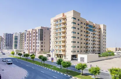 Apartment - 1 Bedroom - 2 Bathrooms for rent in Al Liwan Building - Dubai Silicon Oasis - Dubai