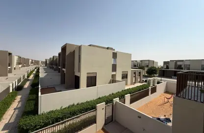 تاون هاوس - 3 غرف نوم - 4 حمامات للايجار في لا فايوليتا 2 - فيلا نوفا - دبي لاند - دبي