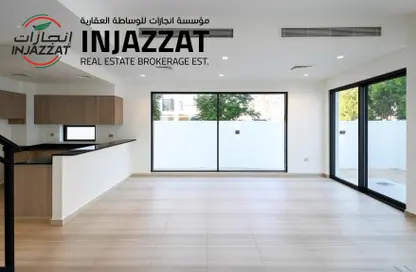 Apartment - 5 Bedrooms - 4 Bathrooms for rent in Greenwoods - DAMAC Hills - Dubai