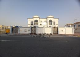 Villa - 4 bedrooms - 6 bathrooms for rent in Hoshi - Al Badie - Sharjah