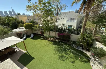 Villa - 4 Bedrooms - 4 Bathrooms for sale in Meadows - Dubai