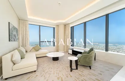 Apartment - 1 Bedroom - 3 Bathrooms for sale in The Palm Tower - Palm Jumeirah - Dubai