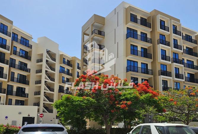 Apartment - 1 Bathroom for sale in Al Hamra Views - Al Hamra Village - Ras Al Khaimah