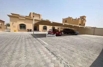 Apartment - 2 Bedrooms - 1 Bathroom for rent in Shakhbout City - Abu Dhabi