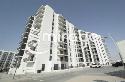 Apartment - Studio - 1 Bathroom for rent in Waters Edge - Yas Island - Abu Dhabi