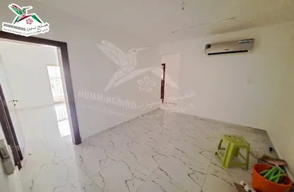 Empty Room image for: Apartment - 2 Bedrooms - 1 Bathroom for rent in Khalifa Street - Central District - Al Ain, Image 1