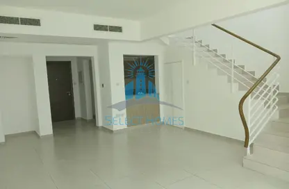 Townhouse - 2 Bedrooms - 3 Bathrooms for rent in Waterfall District - Al Ghadeer - Abu Dhabi