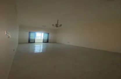 Apartment - 3 Bedrooms - 3 Bathrooms for rent in Al Rawda 2 - Al Rawda - Ajman