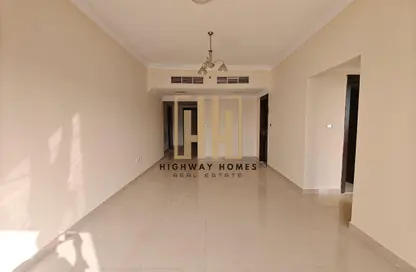 Apartment - 3 Bedrooms - 3 Bathrooms for rent in Muwaileh 3 Building - Muwaileh - Sharjah