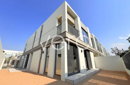 Villa - 4 Bedrooms - 5 Bathrooms for rent in Aura Gardens - Tilal Al Ghaf - Dubai