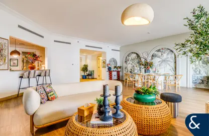 Apartment - 3 Bedrooms - 5 Bathrooms for sale in Golden Mile 1 - Golden Mile - Palm Jumeirah - Dubai
