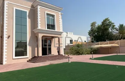 Villa - 5 Bedrooms - 6 Bathrooms for rent in Al Barsha South 1 - Al Barsha South - Al Barsha - Dubai