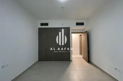 شقة - 2 غرف نوم - 2 حمامات للايجار في المجاز 3 - المجاز - الشارقة