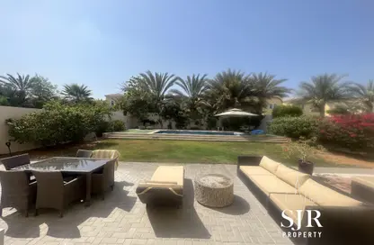 Terrace image for: Villa - 3 Bedrooms - 3 Bathrooms for rent in Legacy - Jumeirah Park - Dubai, Image 1