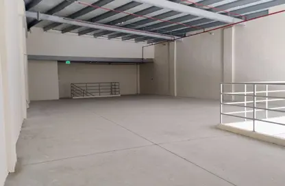 مستودع - استوديو - 1 حمام للايجار في أم الثعوب - أم القيوين