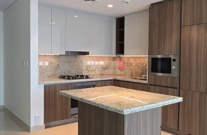 Apartment - 2 Bedrooms - 2 Bathrooms for rent in Imperial Avenue - Downtown Dubai - Dubai